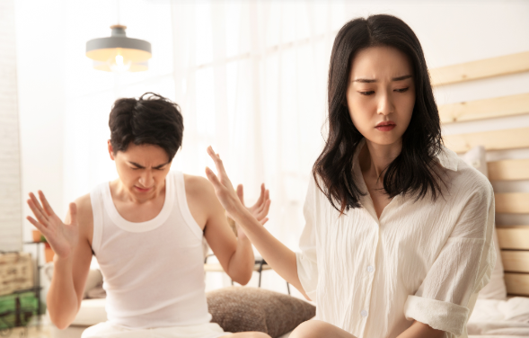 石家庄出轨调查取证：老婆出轨后，千万别急着闹！这步走错，你就彻底输了